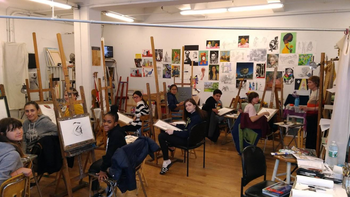 Teens art class with teacher Polina Osnachuk